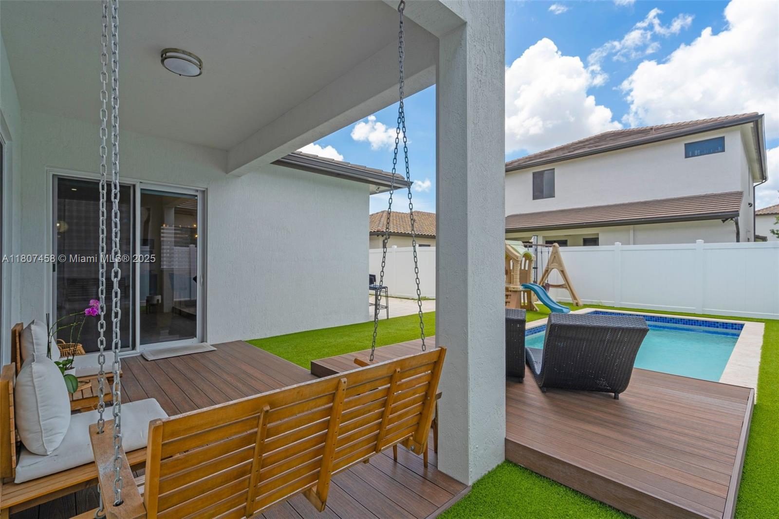8110 NW 46th Ter
