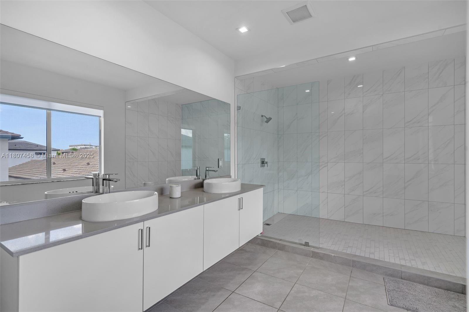 8110 NW 46th Ter