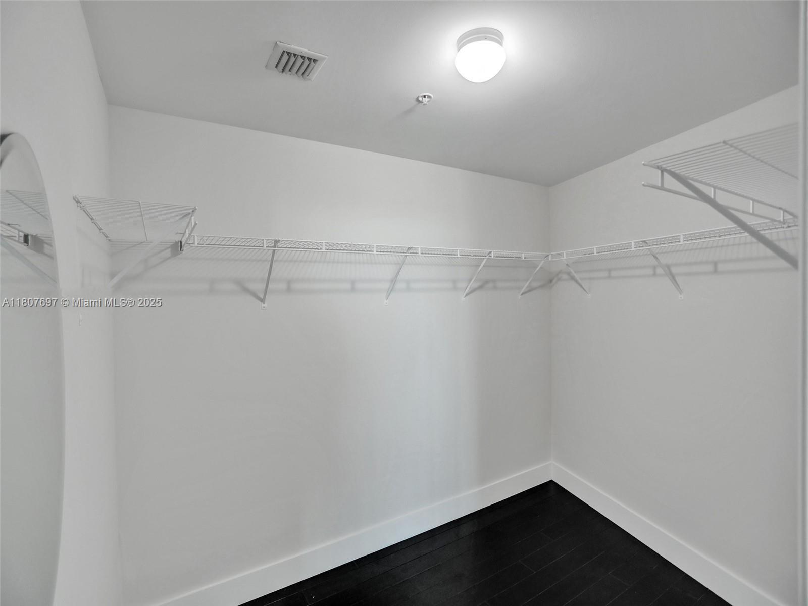 244 Biscayne Blvd # 439