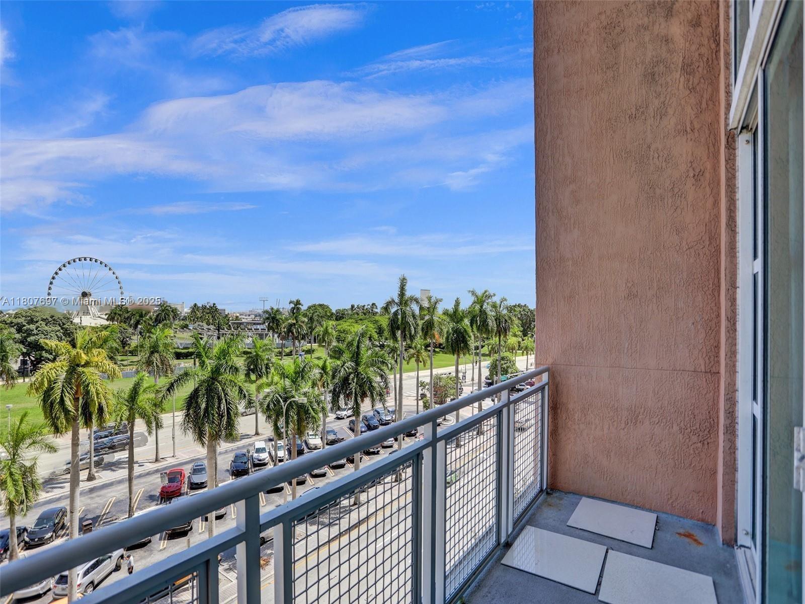 244 Biscayne Blvd # 439