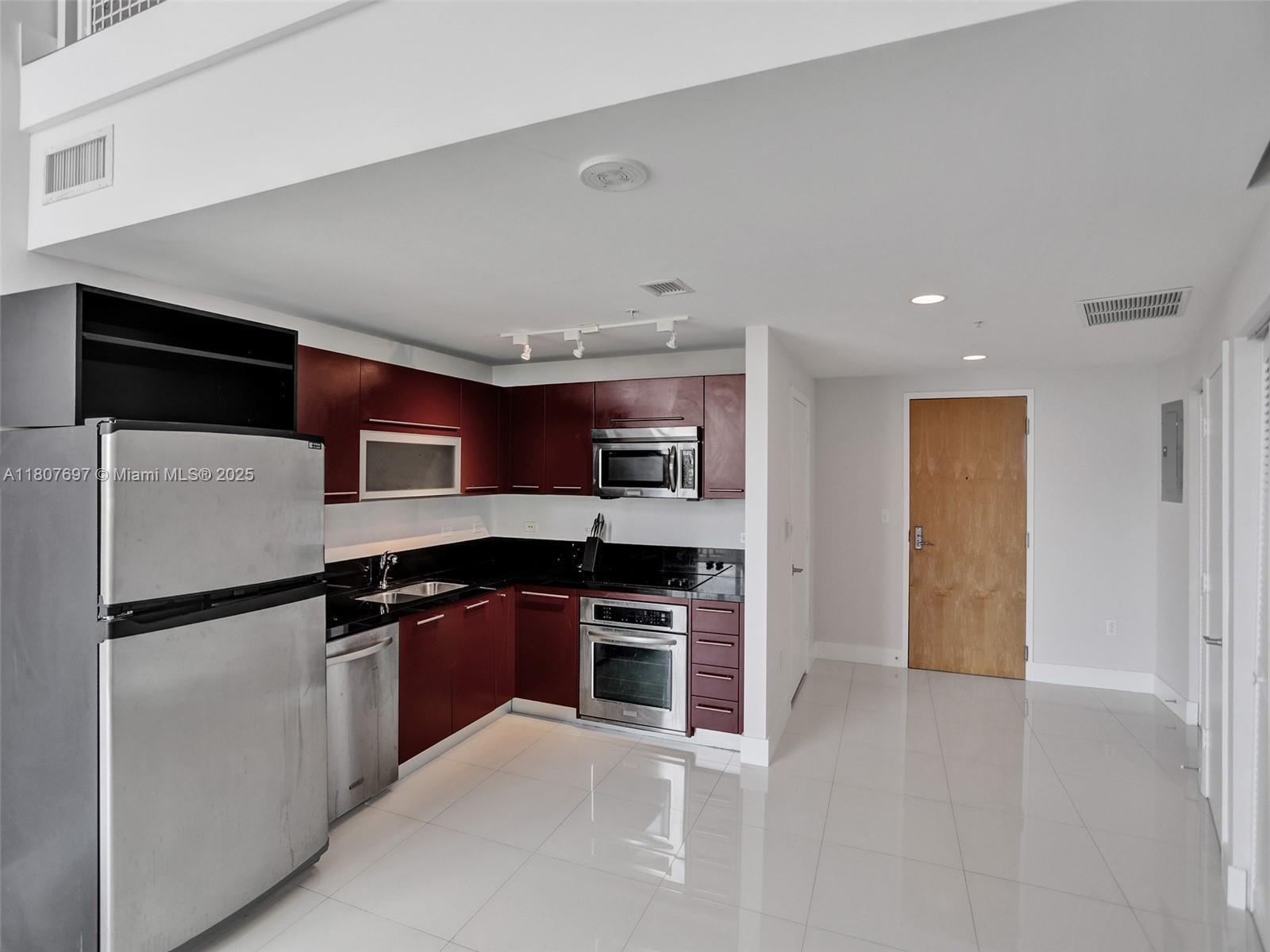 244 Biscayne Blvd # 439