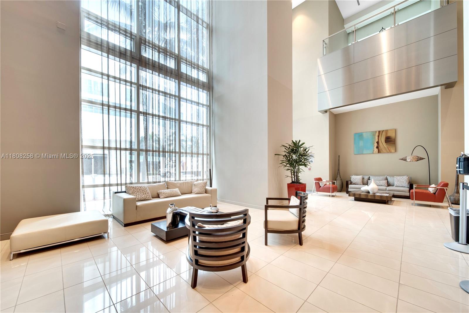 300 S Biscayne Blvd # 3605 Unit: T-3605