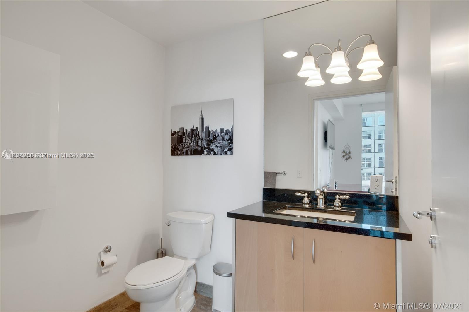 300 S Biscayne Blvd # 3605 Unit: T-3605