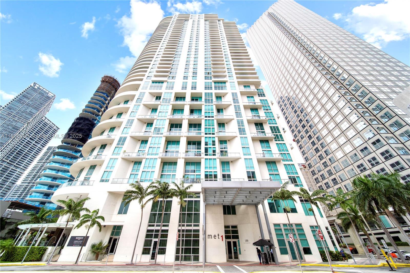 300 S Biscayne Blvd # 3605 Unit: T-3605