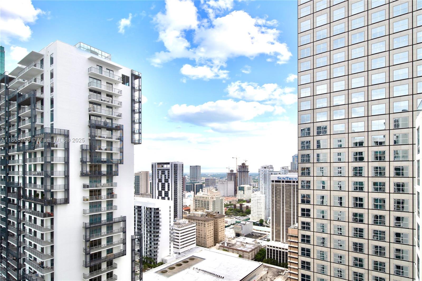 300 S Biscayne Blvd # 3605 Unit: T-3605