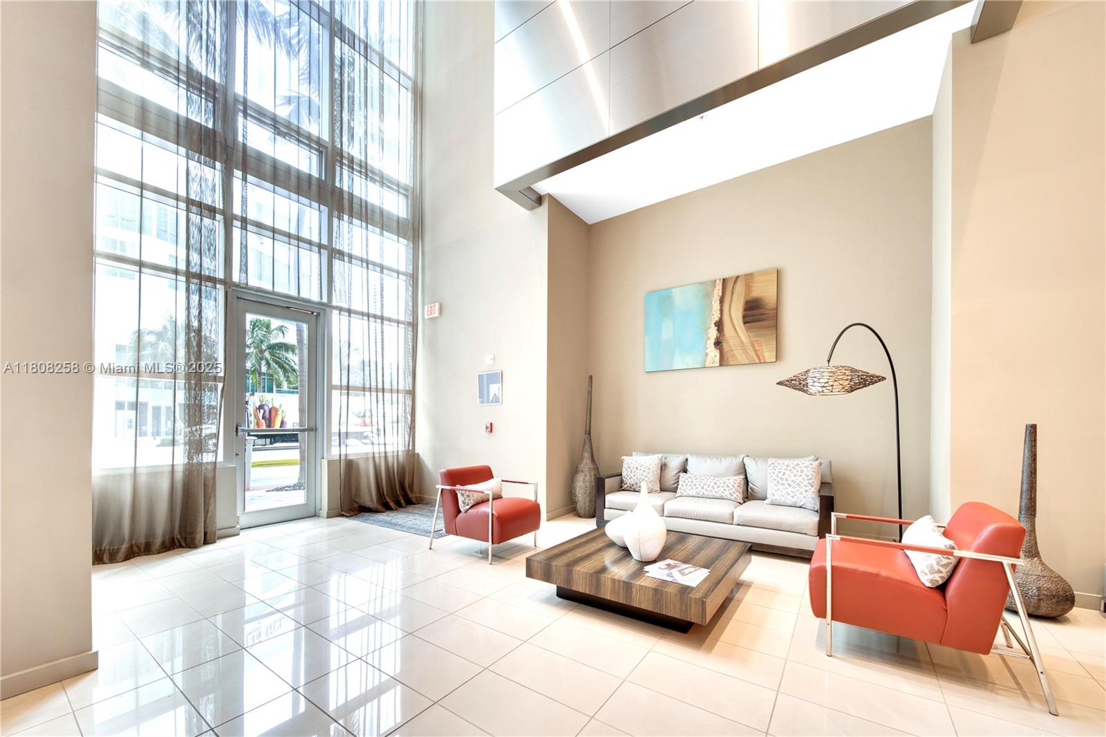 300 S Biscayne Blvd # 3605 Unit: T-3605