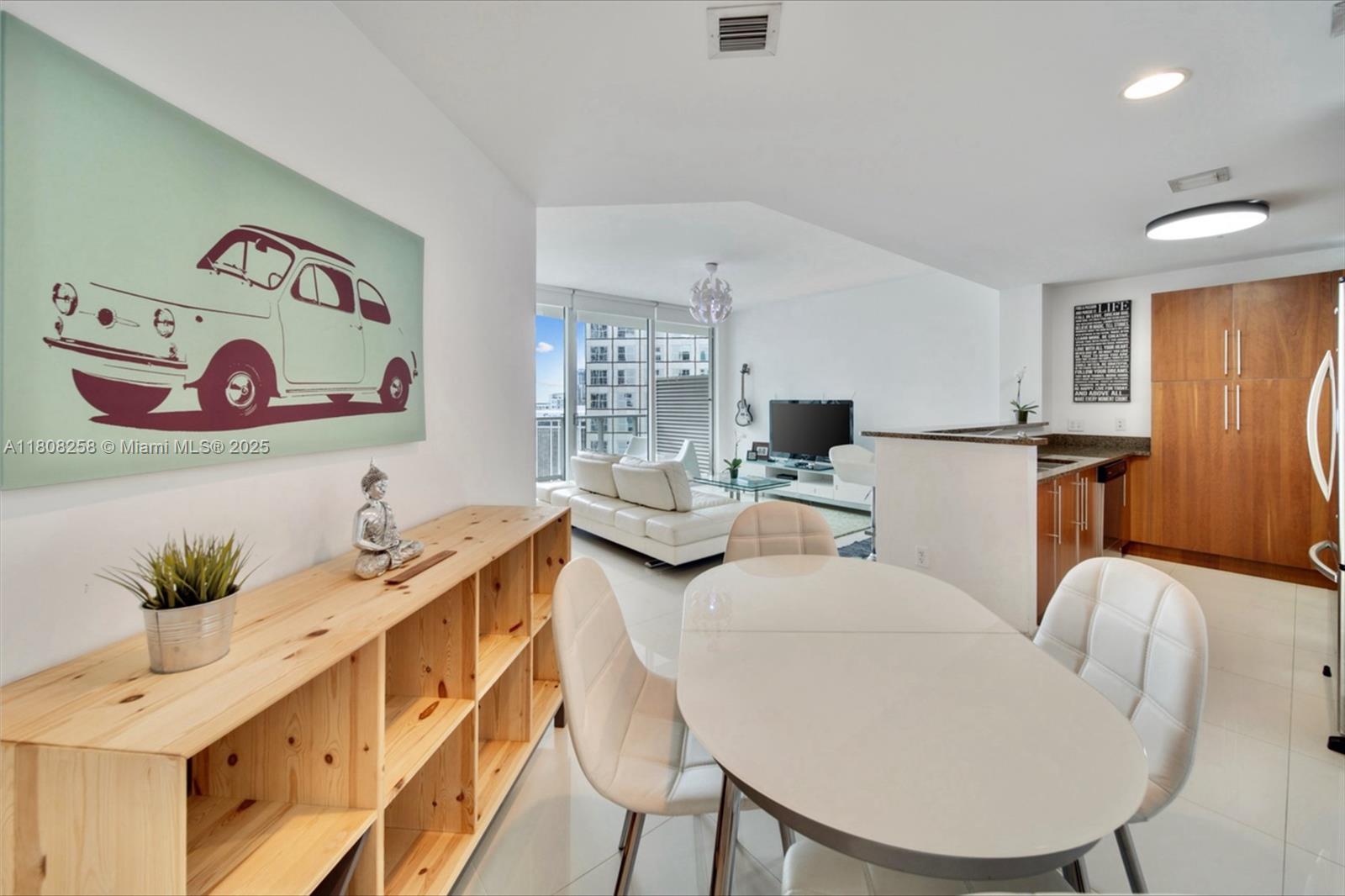 300 S Biscayne Blvd # 3605 Unit: T-3605