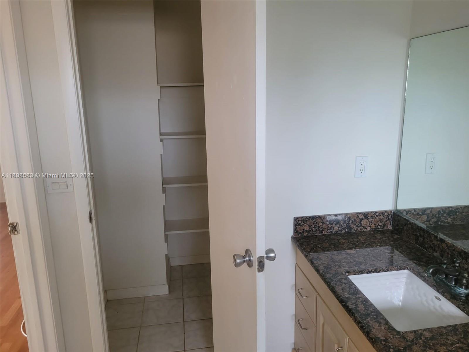 8475 SW 137th Ave # 8475