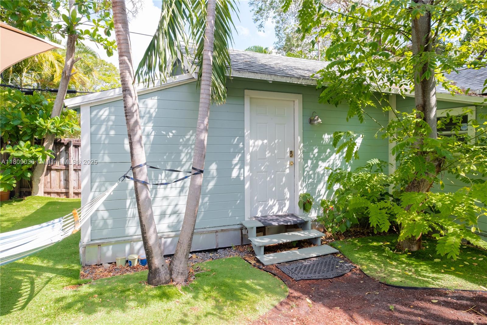 29 NE 49th St Rear