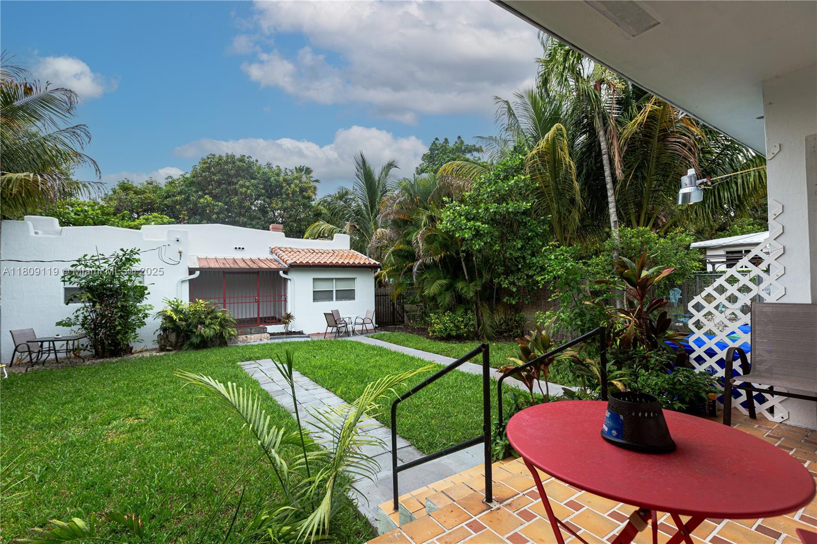 20 NW 45th St