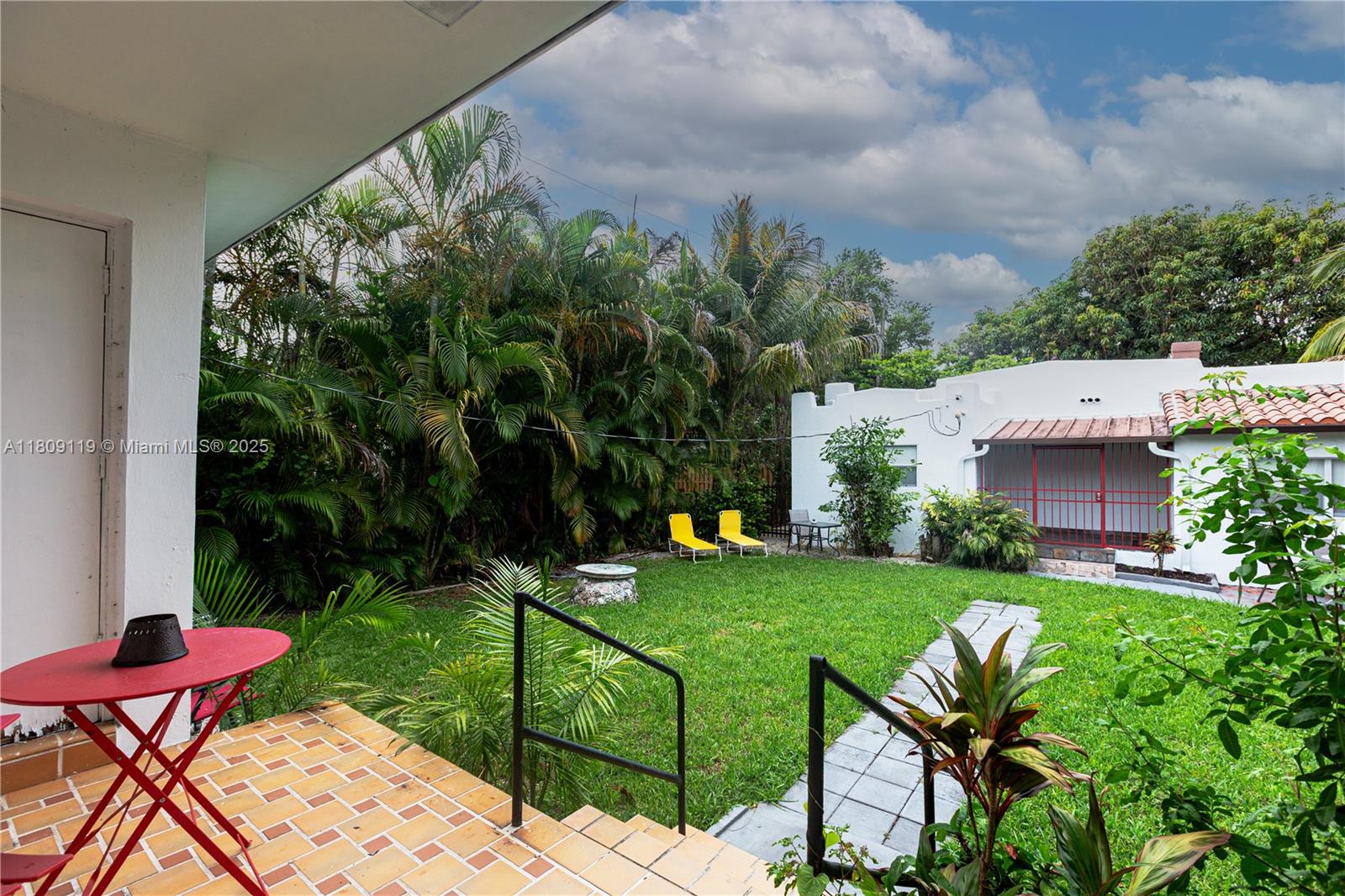 20 NW 45th St