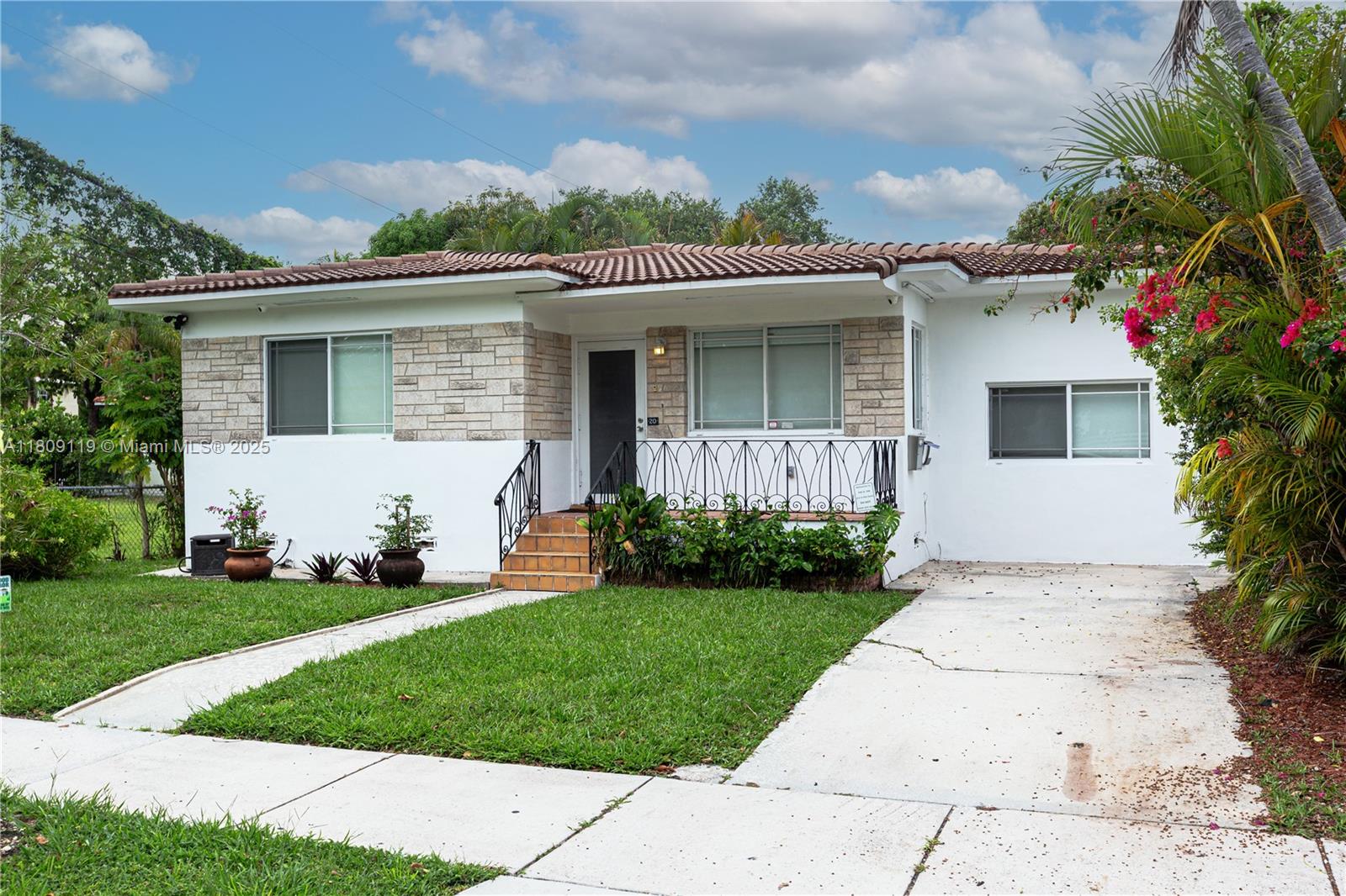 20 NW 45th St