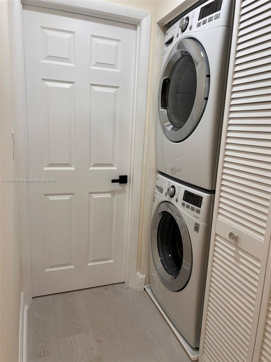 200 SW 113th Ave # 204