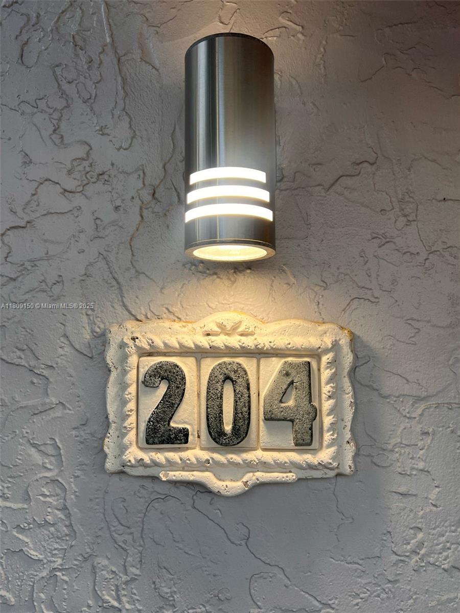 200 SW 113th Ave # 204