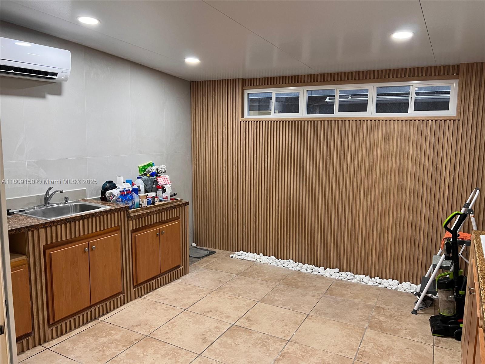 200 SW 113th Ave # 204