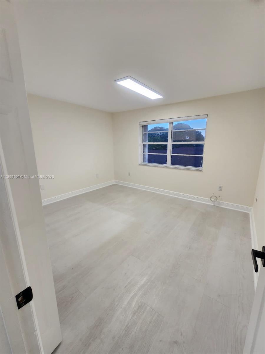 200 SW 113th Ave # 204