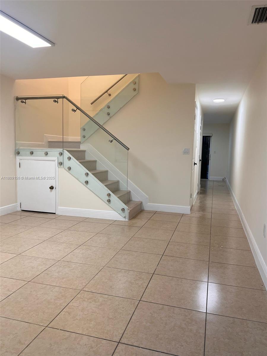 200 SW 113th Ave # 204