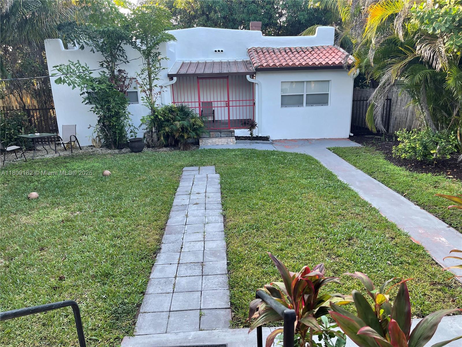 20 NW 45th St # B