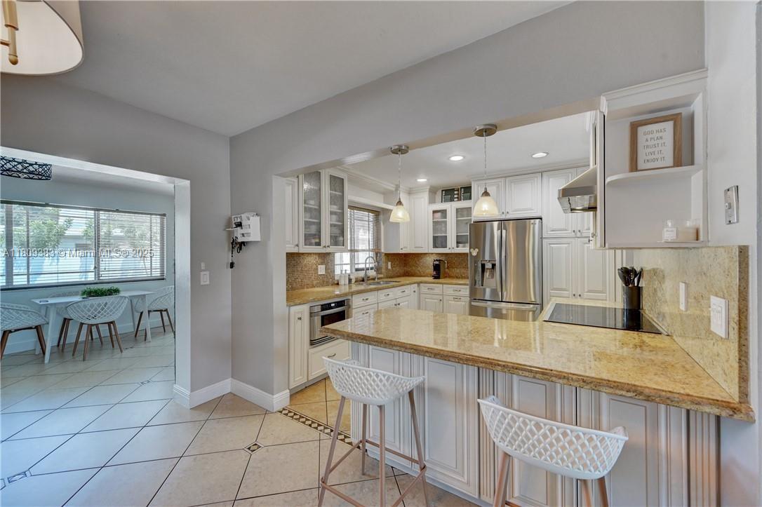 531 NW 76th Ter