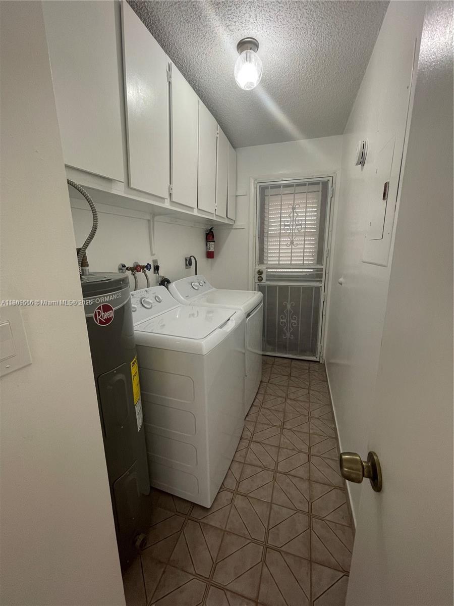 3353 SW 26th St # 3353