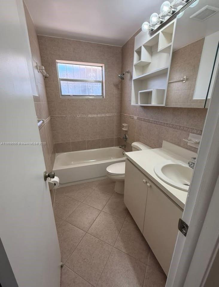 3353 SW 26th St # 3353