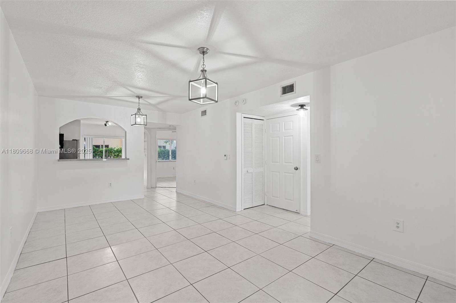 1261 SE 29th St # 25 Unit: 103-25