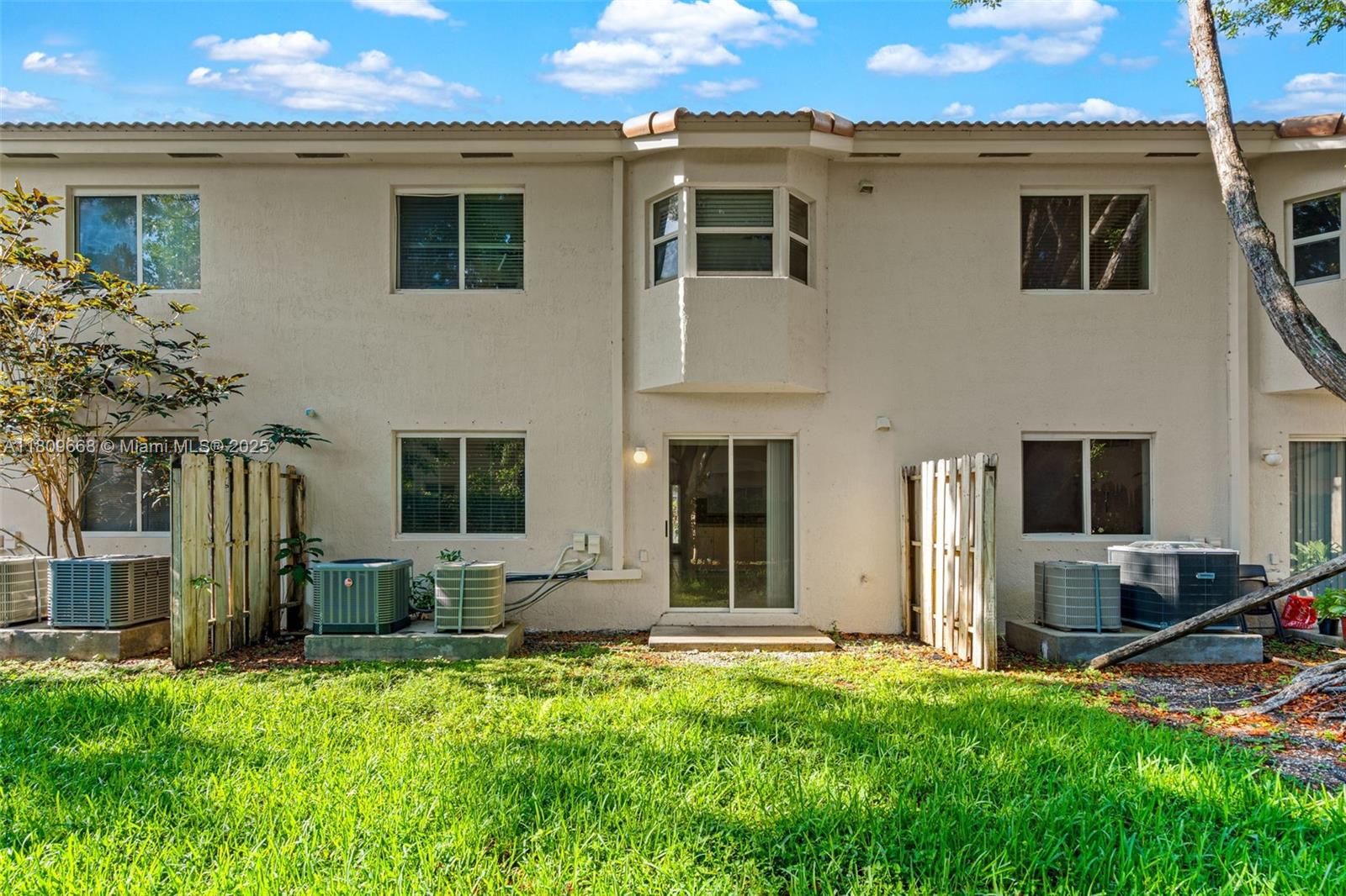 1261 SE 29th St # 25 Unit: 103-25