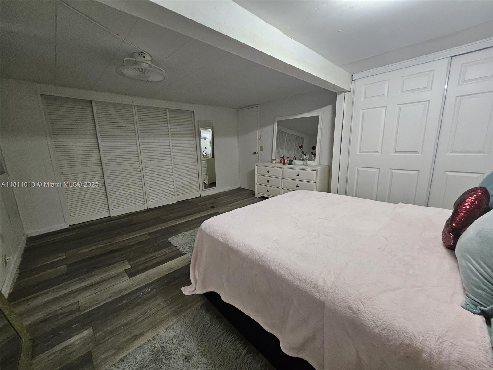 2848 W Marina Dr