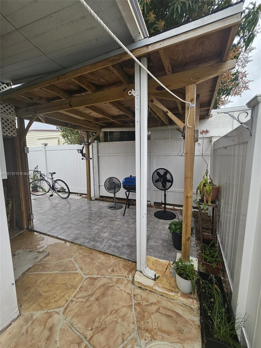 2848 W Marina Dr