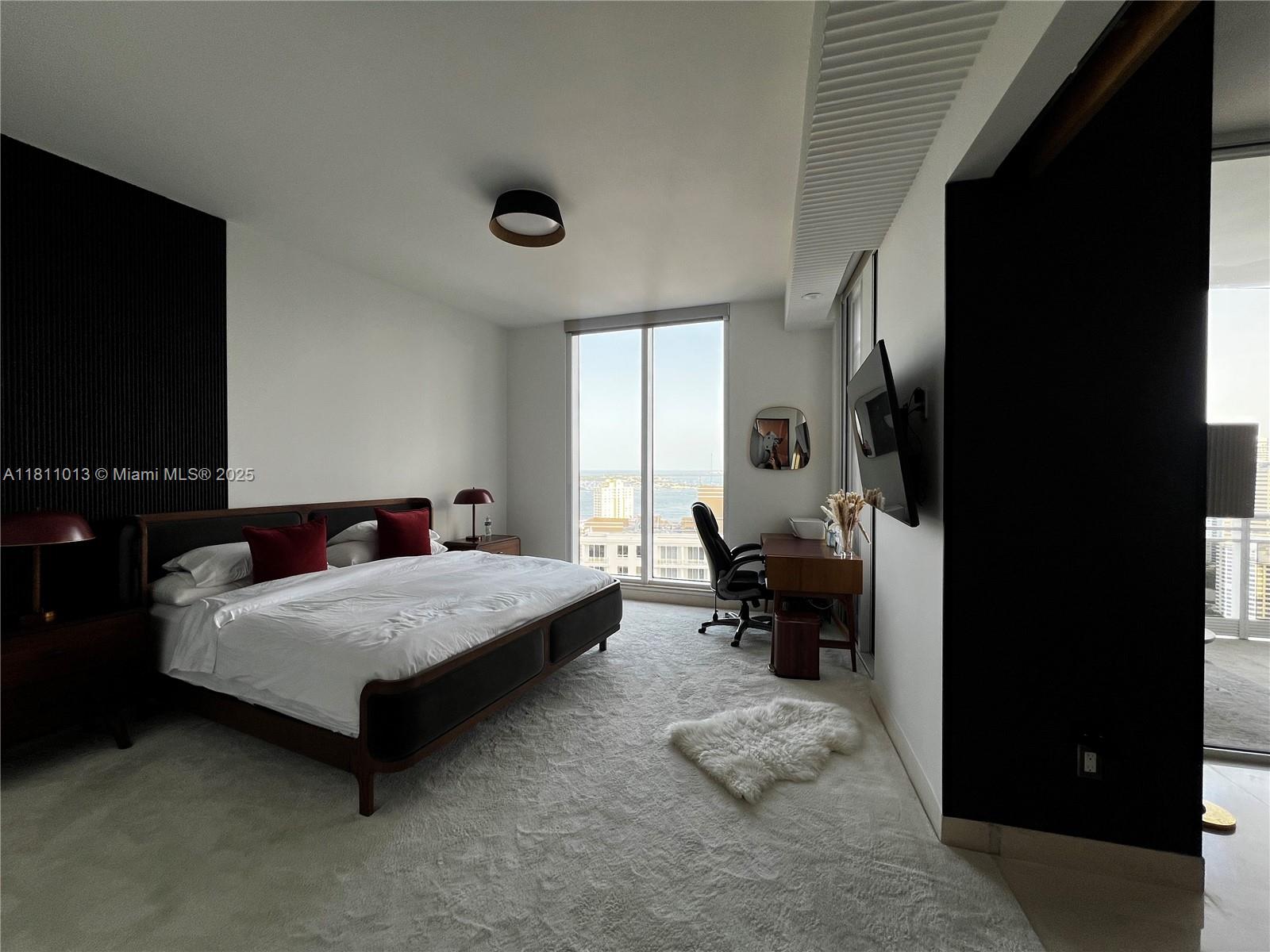 901 Brickell Key Blvd # 3702
