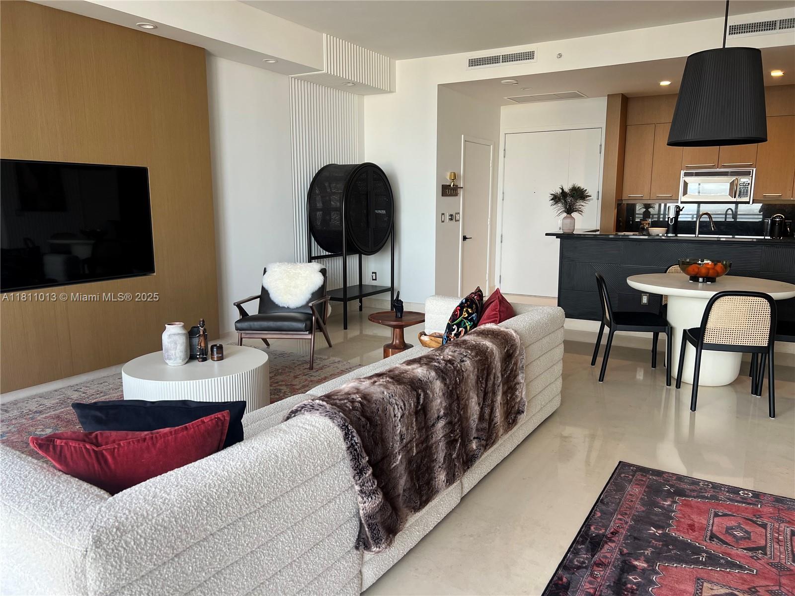 901 Brickell Key Blvd # 3702