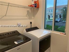 1041 SE 23rd Ter # 1041