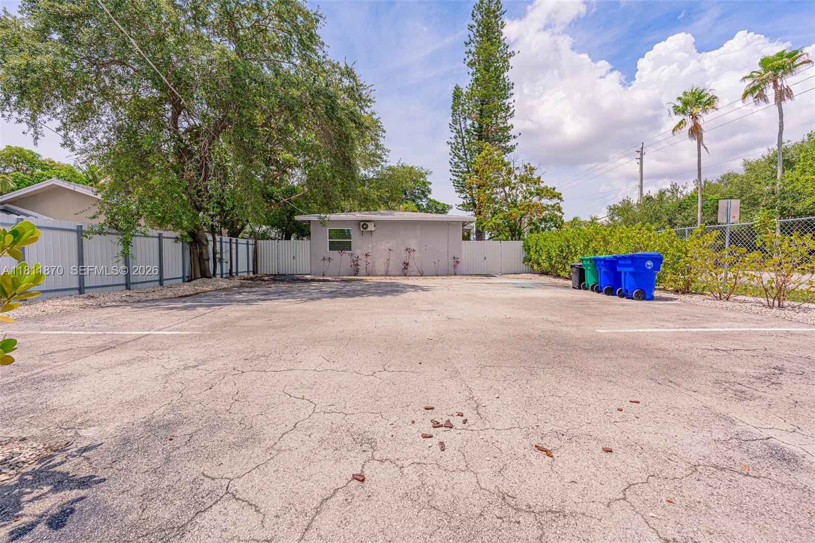 5091 NW 2nd Ave