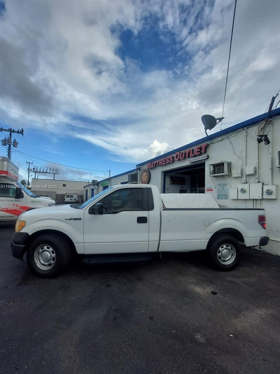 91 NW 166th St