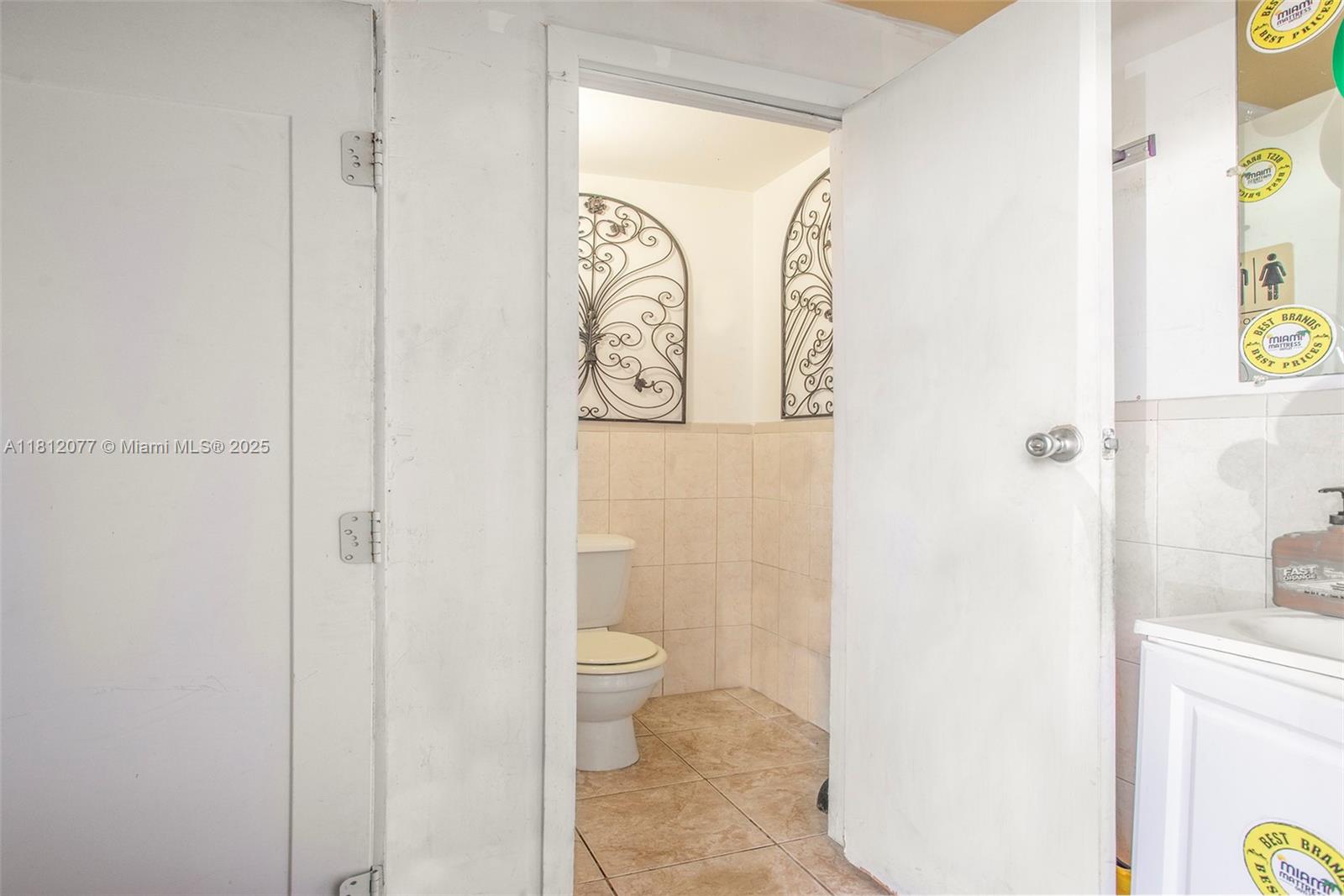 91 NW 166th St