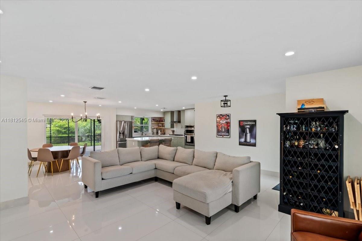 11000 NW 15th St
