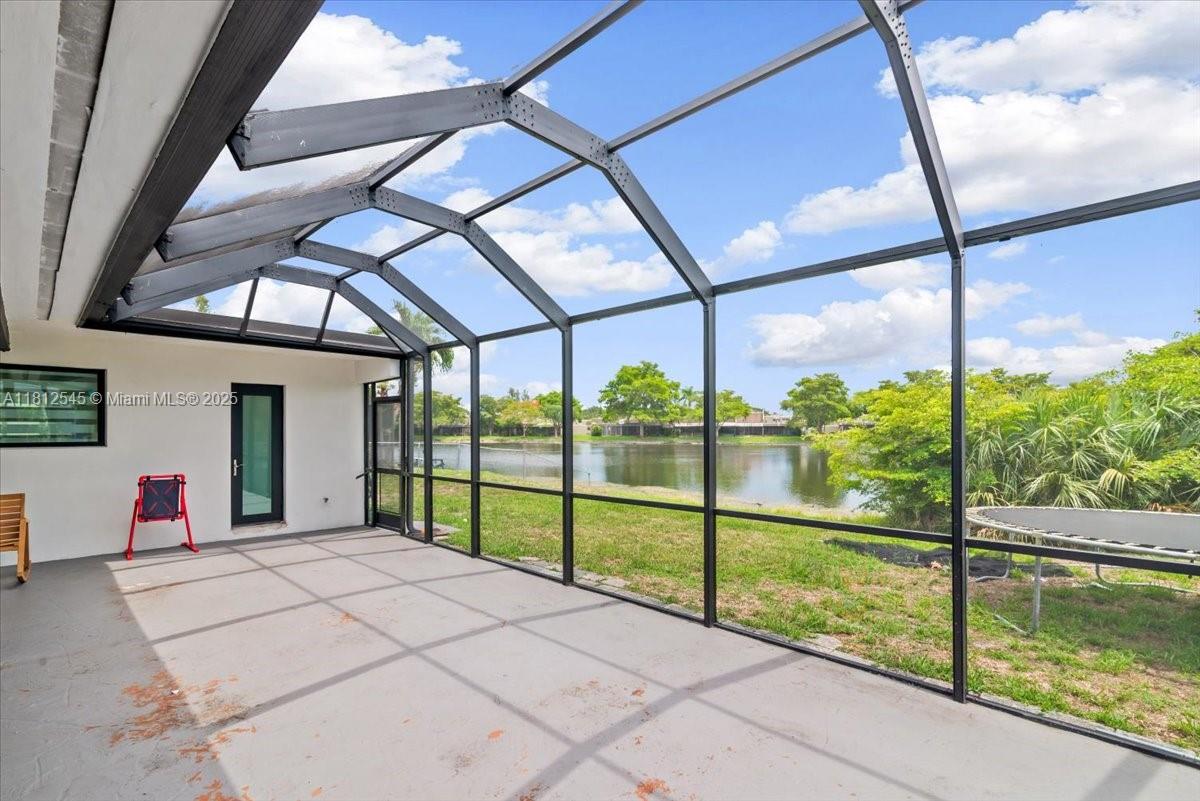 11000 NW 15th St