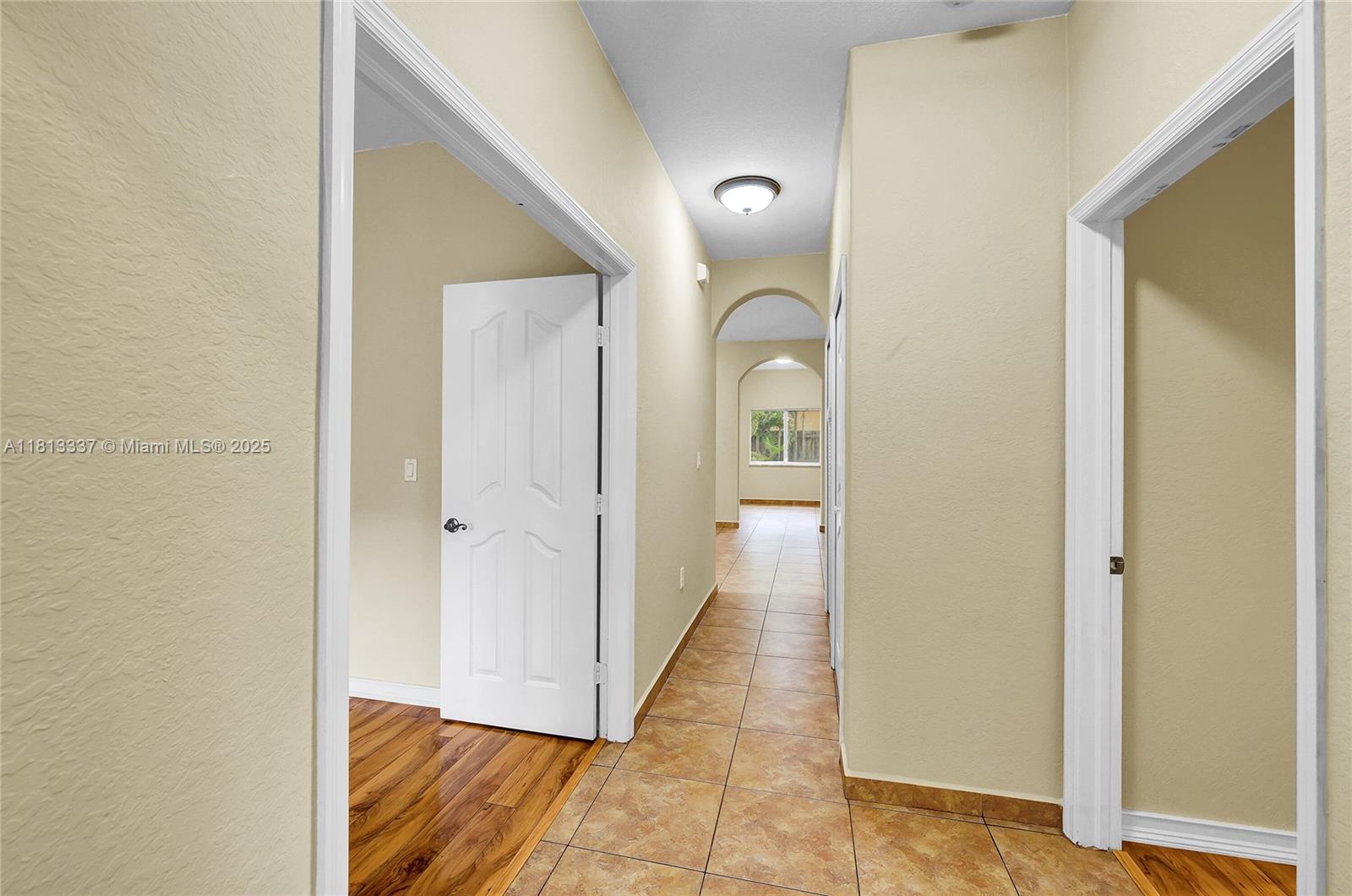 706 SE 13th Ter