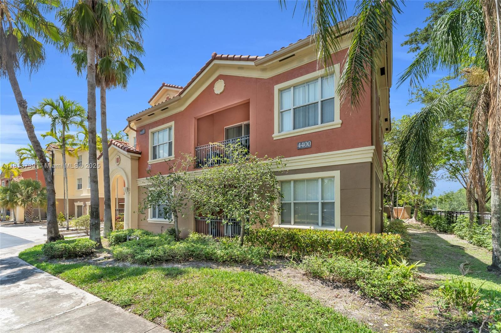 4400 SW 160th Ave # 1015