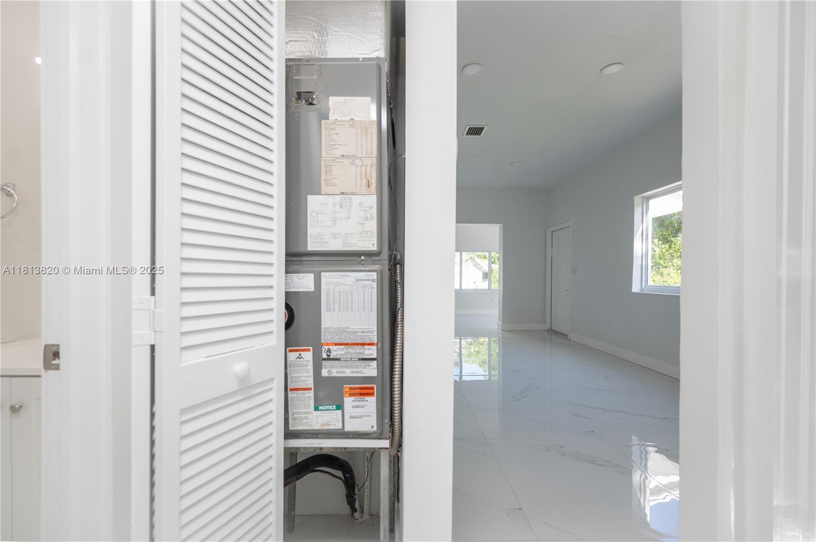 1380 NW 39th St