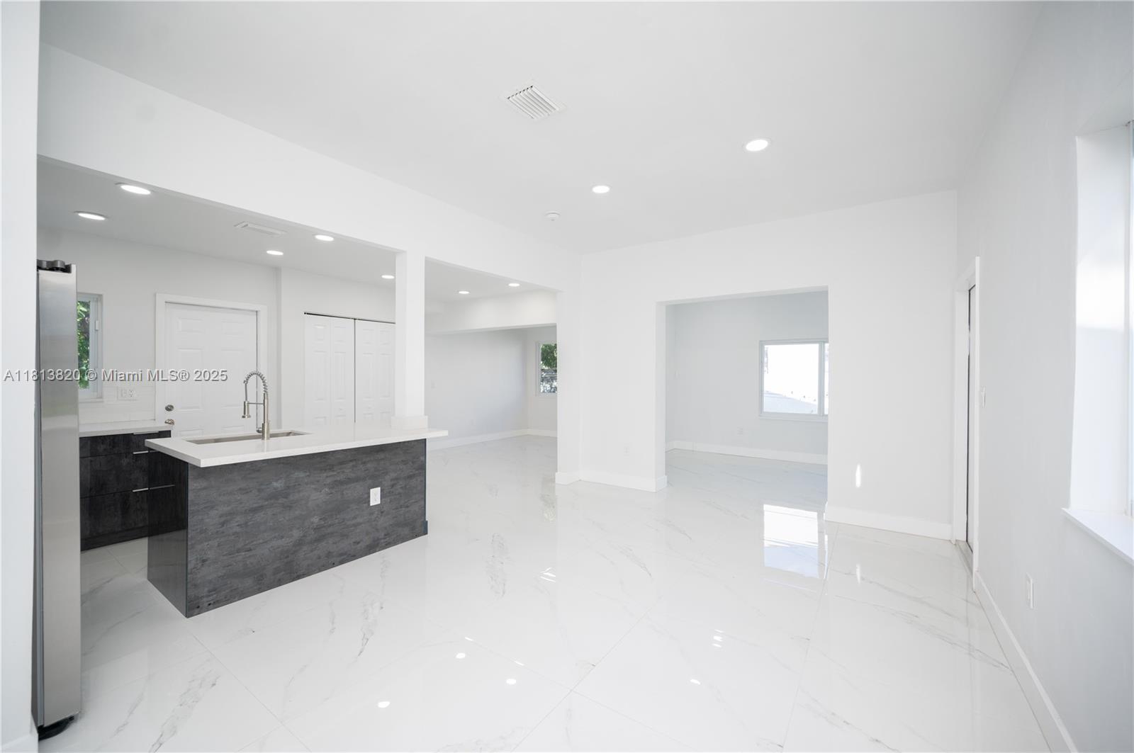 1380 NW 39th St