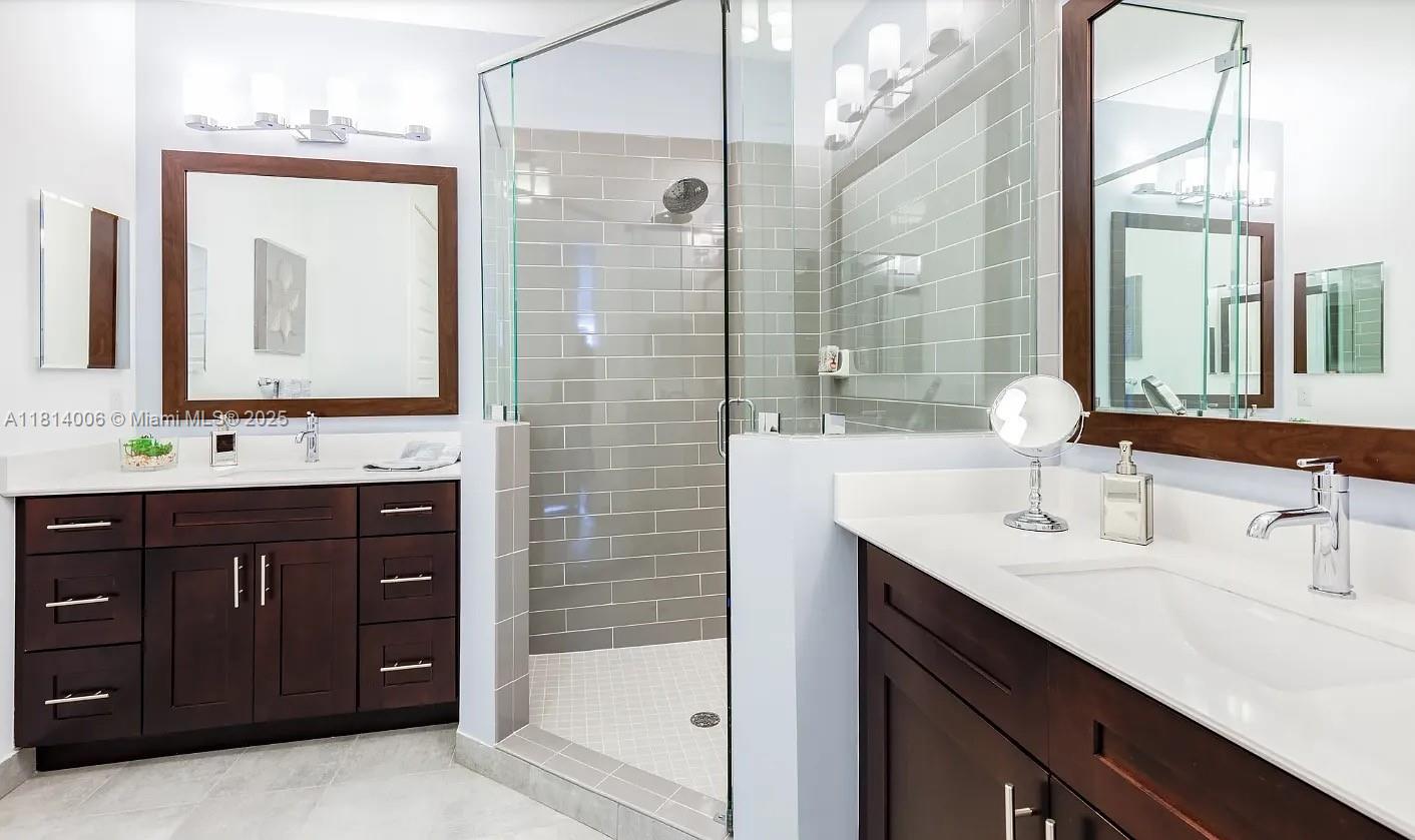 1405 N Dixie Hwy # 4