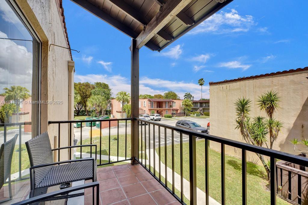 10804 N Kendall Dr # P14