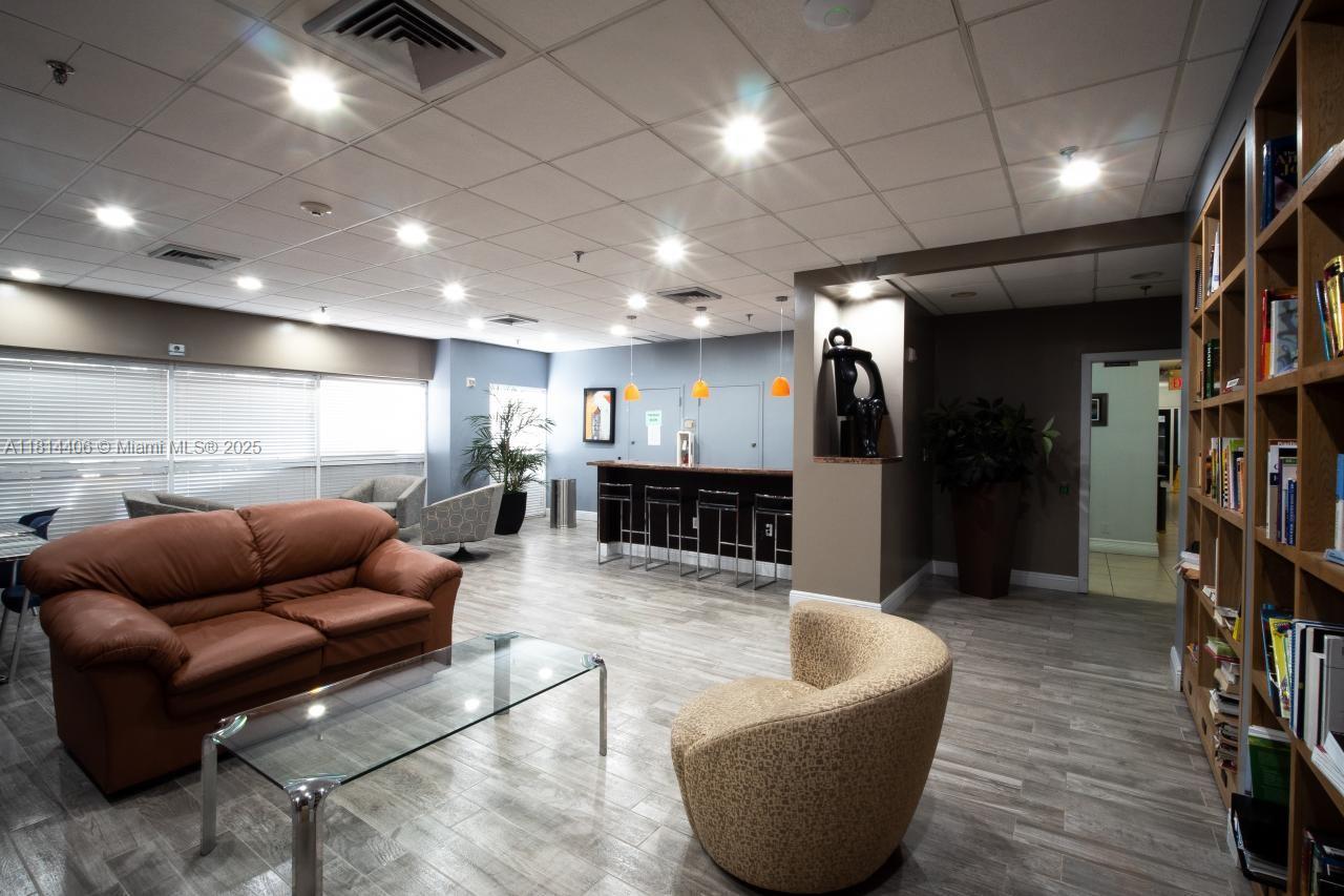 850 N Miami Ave Unit: W-908