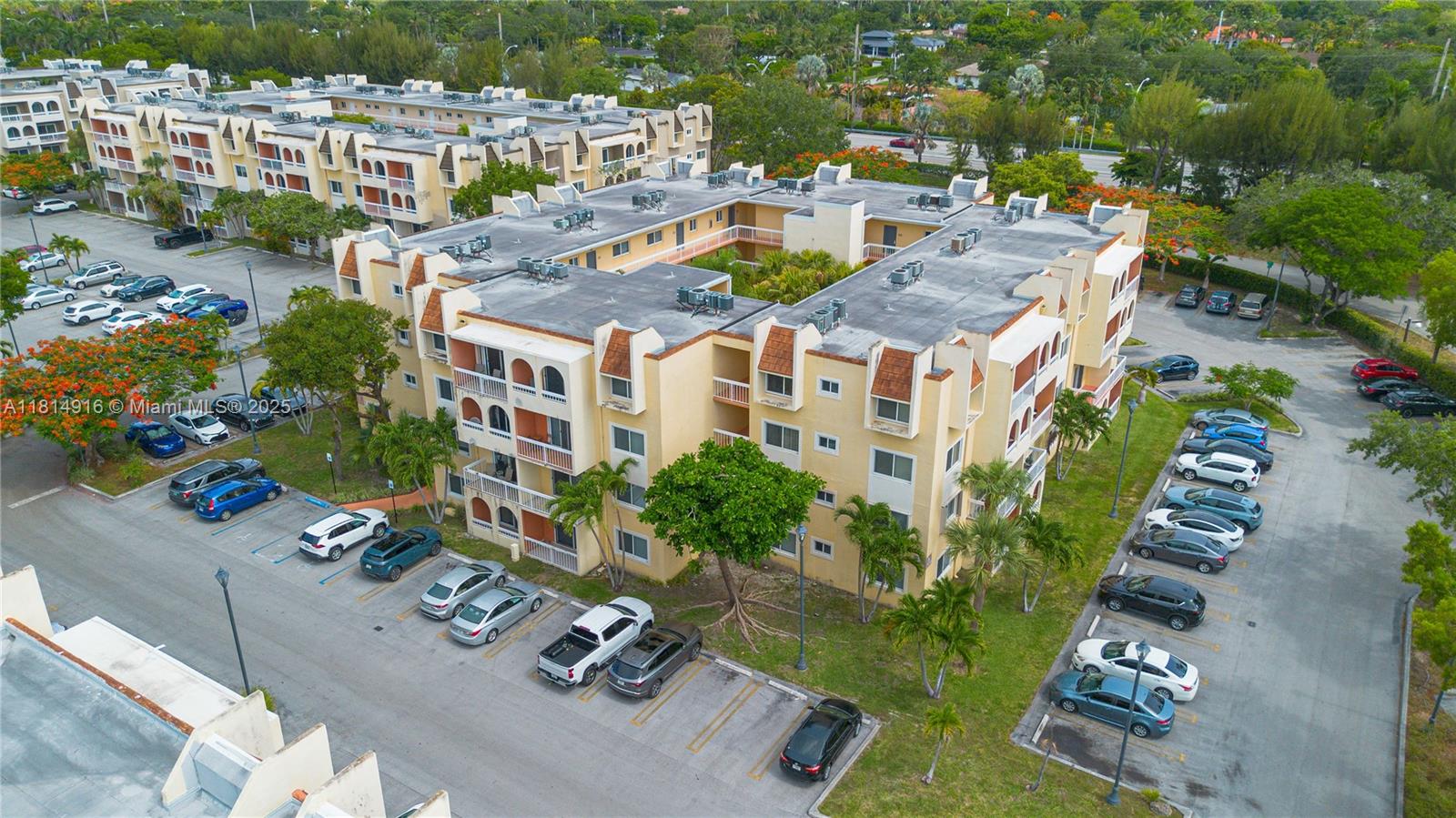7830 Camino Real # 406 Unit: K-406