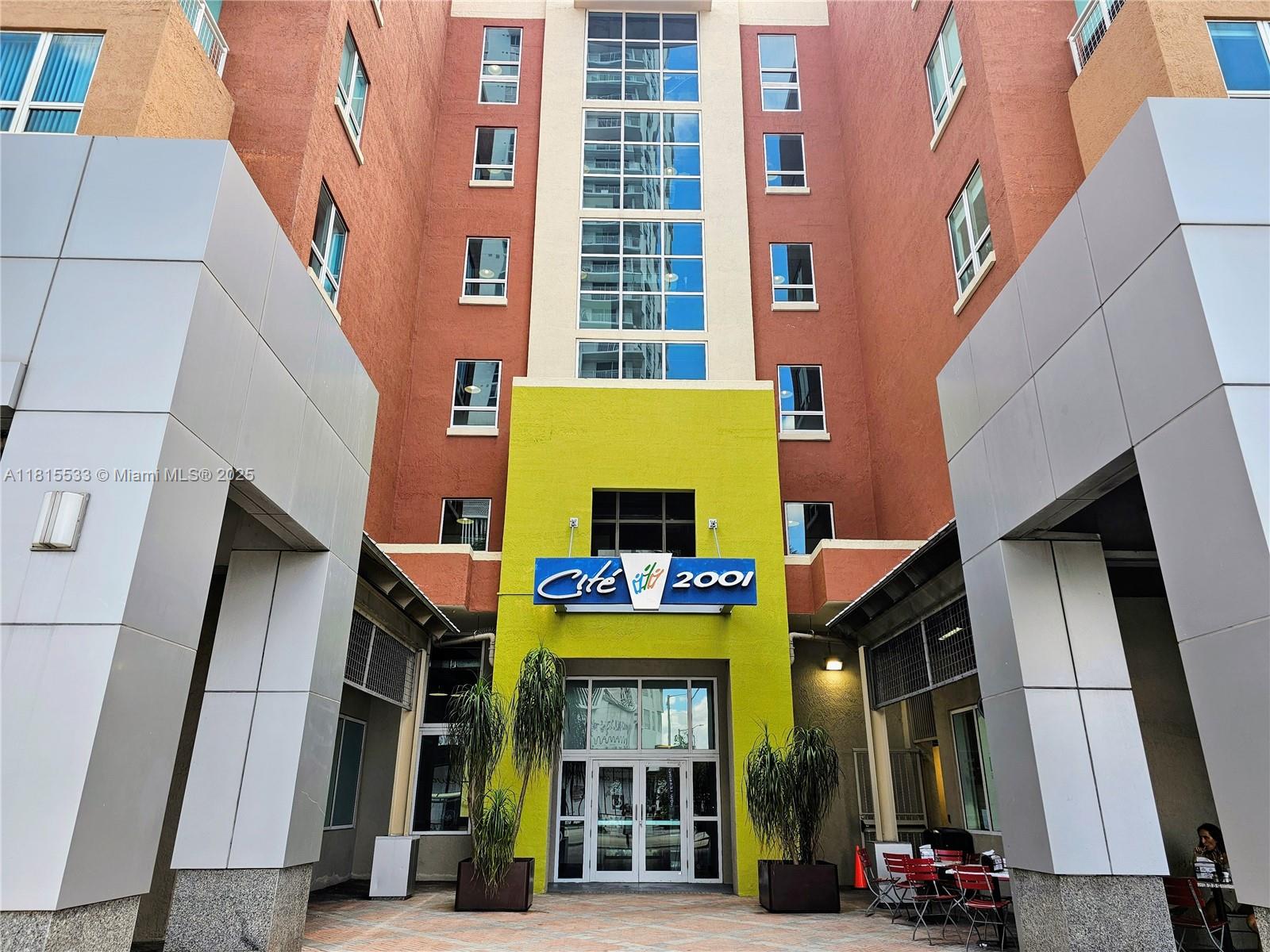 2001 Biscayne Blvd # 2305