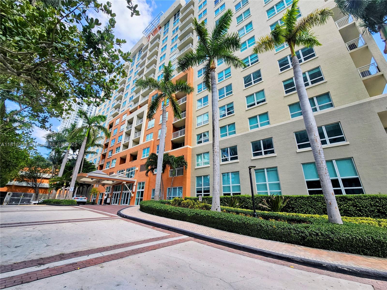 2001 Biscayne Blvd # 2305