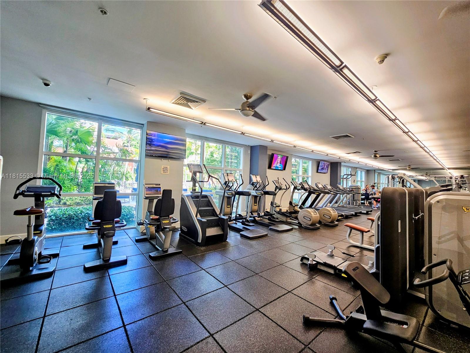 2001 Biscayne Blvd # 2305