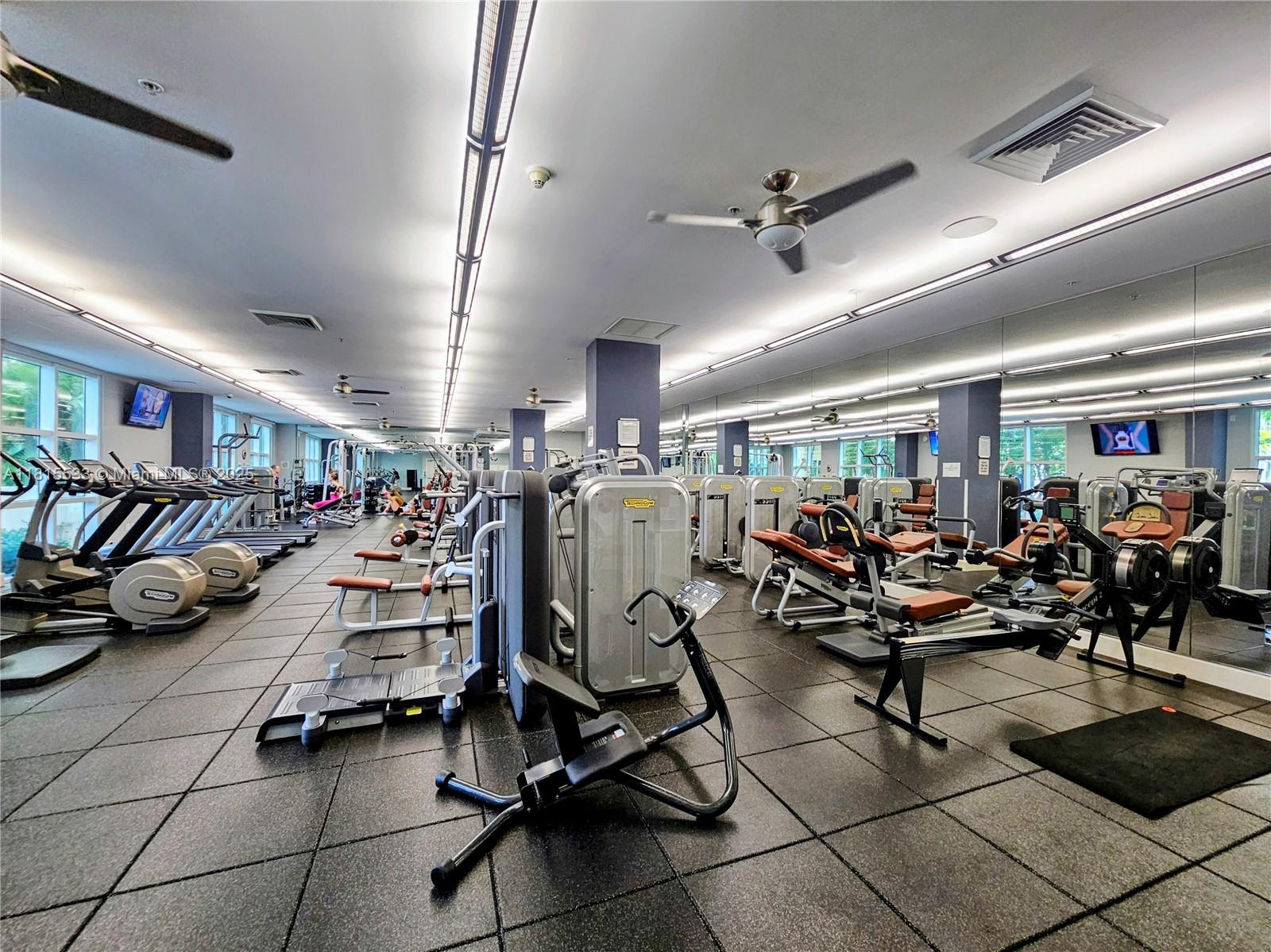 2001 Biscayne Blvd # 2305