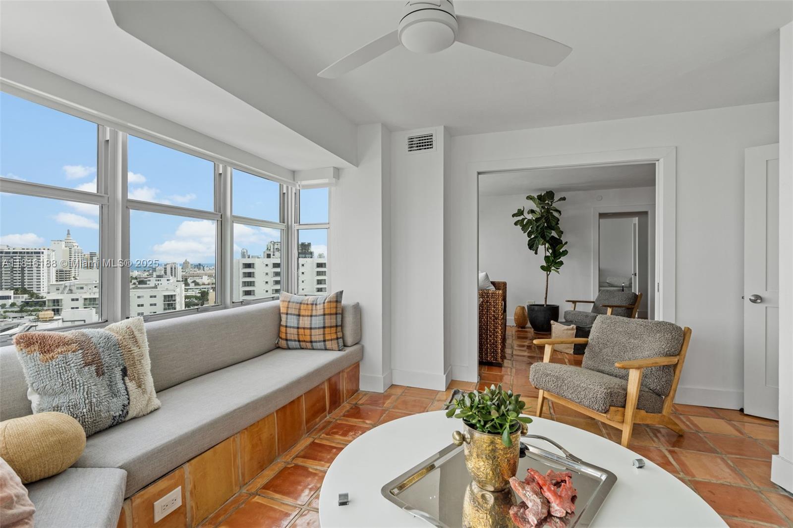 1881 Washington Ave # 16E